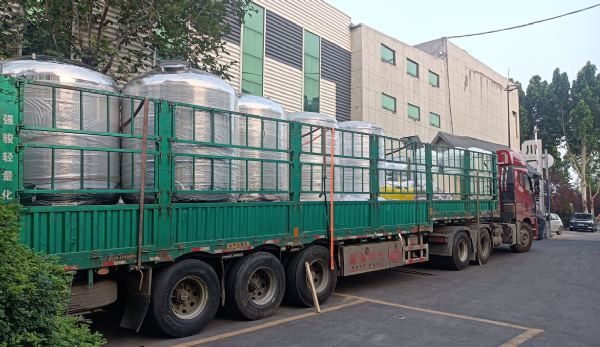 【川一股份】單級反滲透+超濾水處理設(shè)備裝車發(fā)河南信陽市